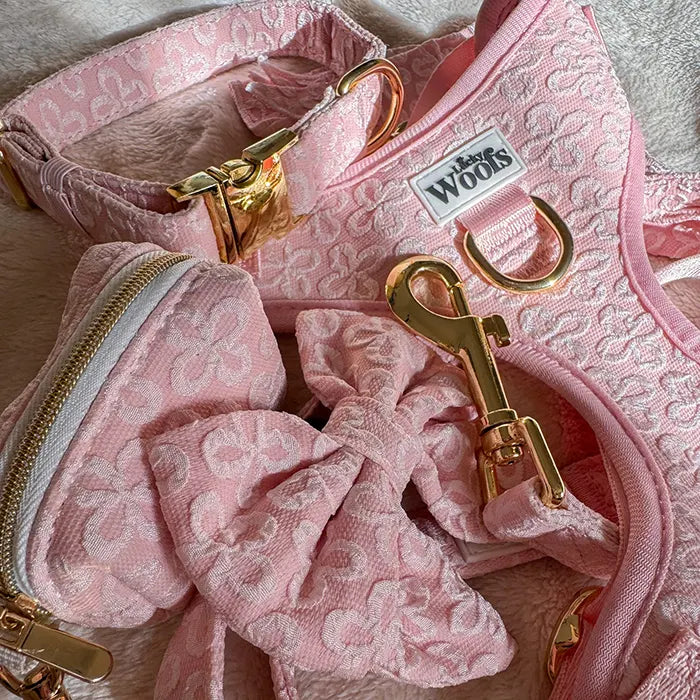 Blush Blossom Premium Nastavljiva Oprsnica