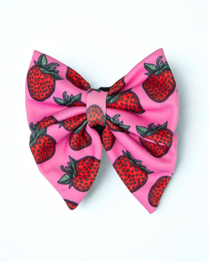 Mašnica Strawberry Bliss