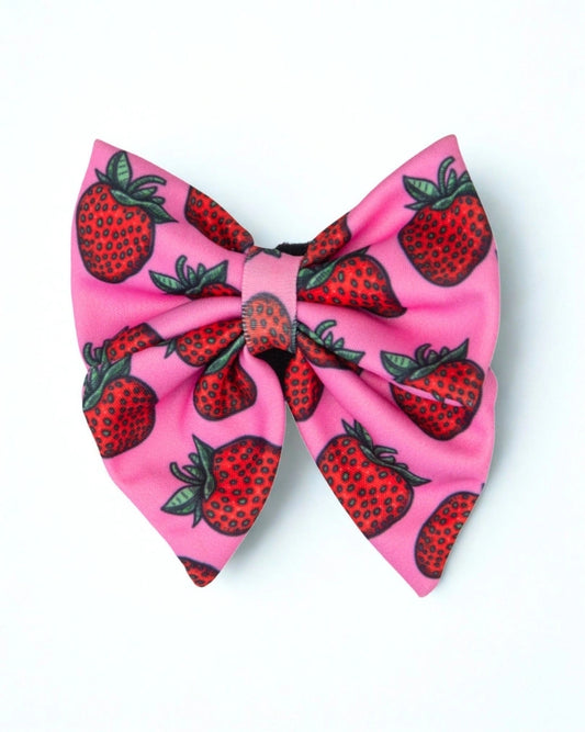 Mašnica Strawberry Bliss